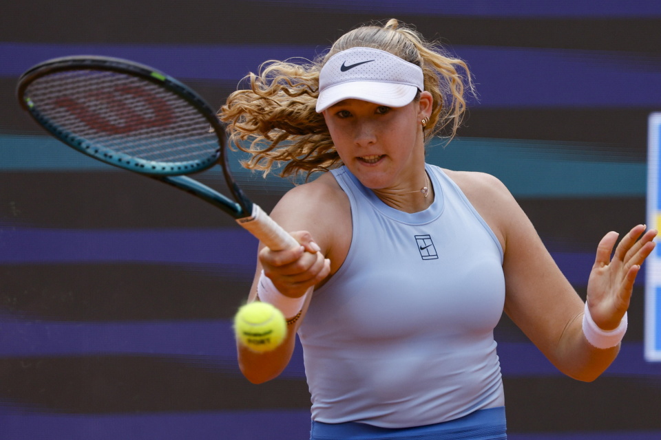 尤其是在高 尤其是在高