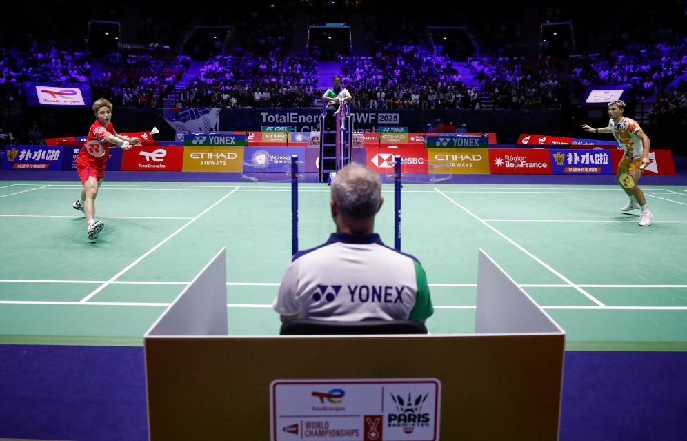 他能够在高 他能够在高